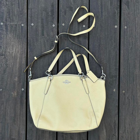 Authentic Butter Yellow Coach Pebble Leather Crossbody Purse Bag w/ Silver - Picture 1 of 8